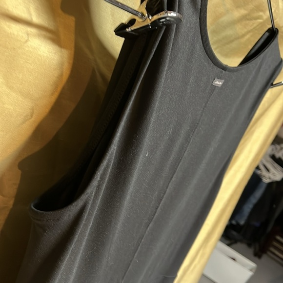 Reduced to sell!!! Perfect travel dress - Picture 7 of 7